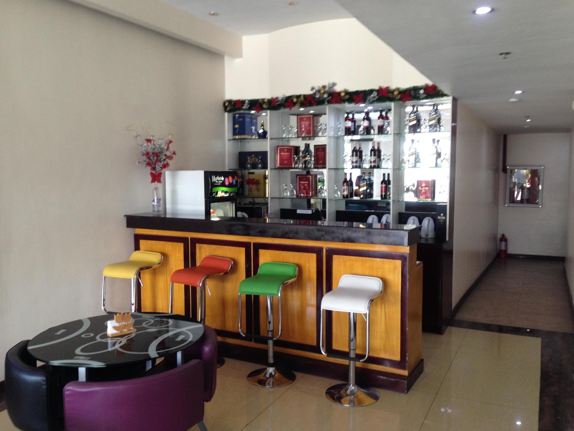 Cindy Kelly Hotel Olongapo Bagian luar foto