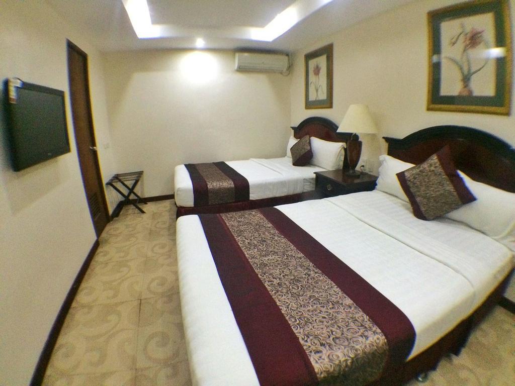 Cindy Kelly Hotel Olongapo Bagian luar foto